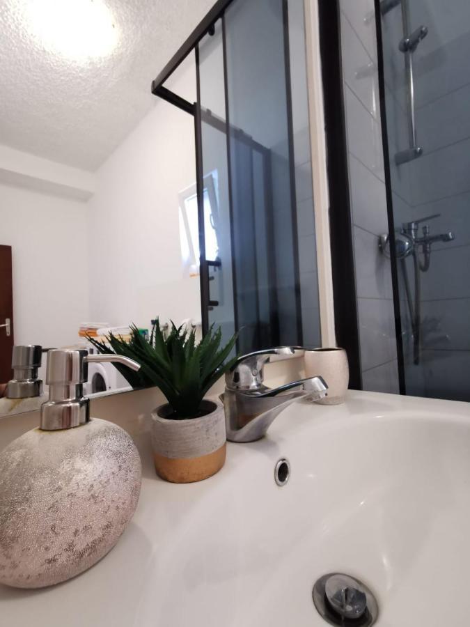 Priska Apartment Kaštela Extérieur photo