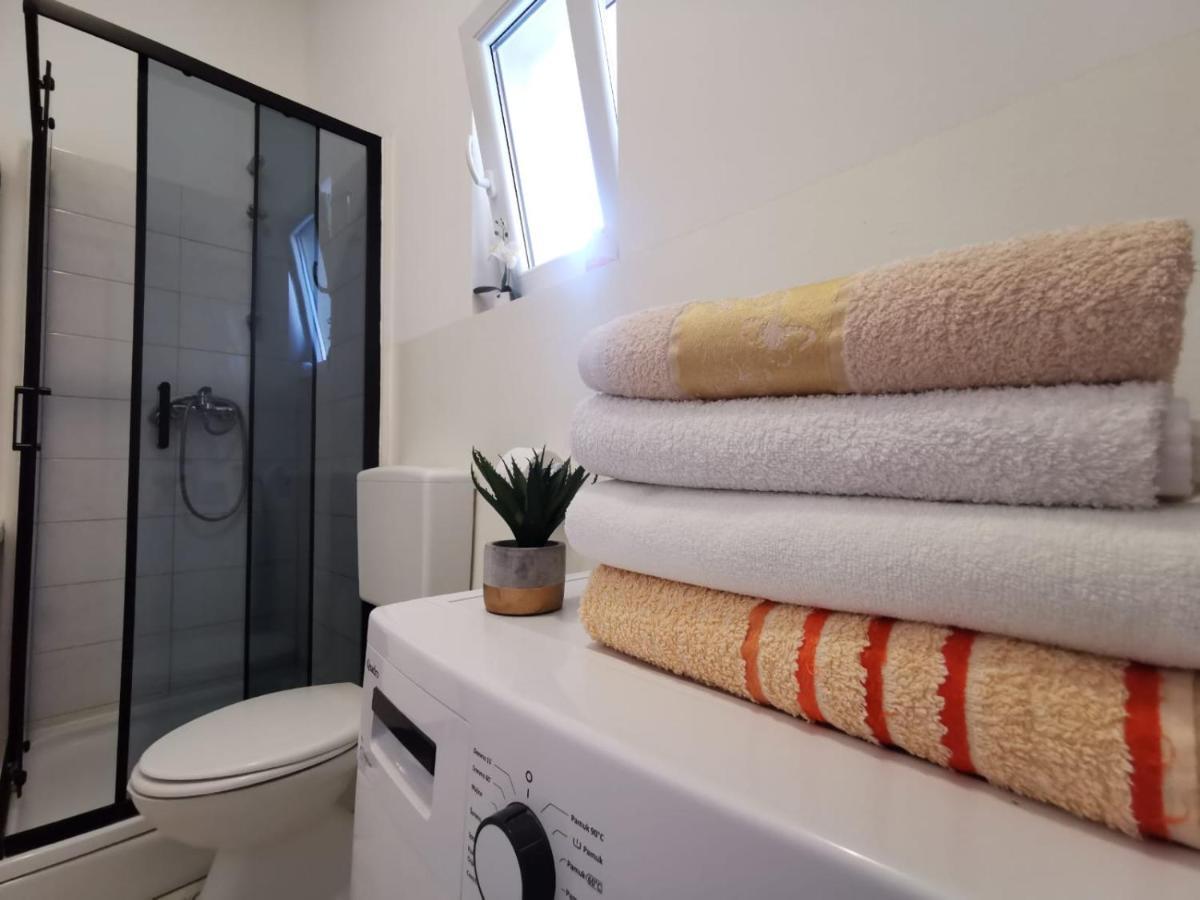 Priska Apartment Kaštela Extérieur photo