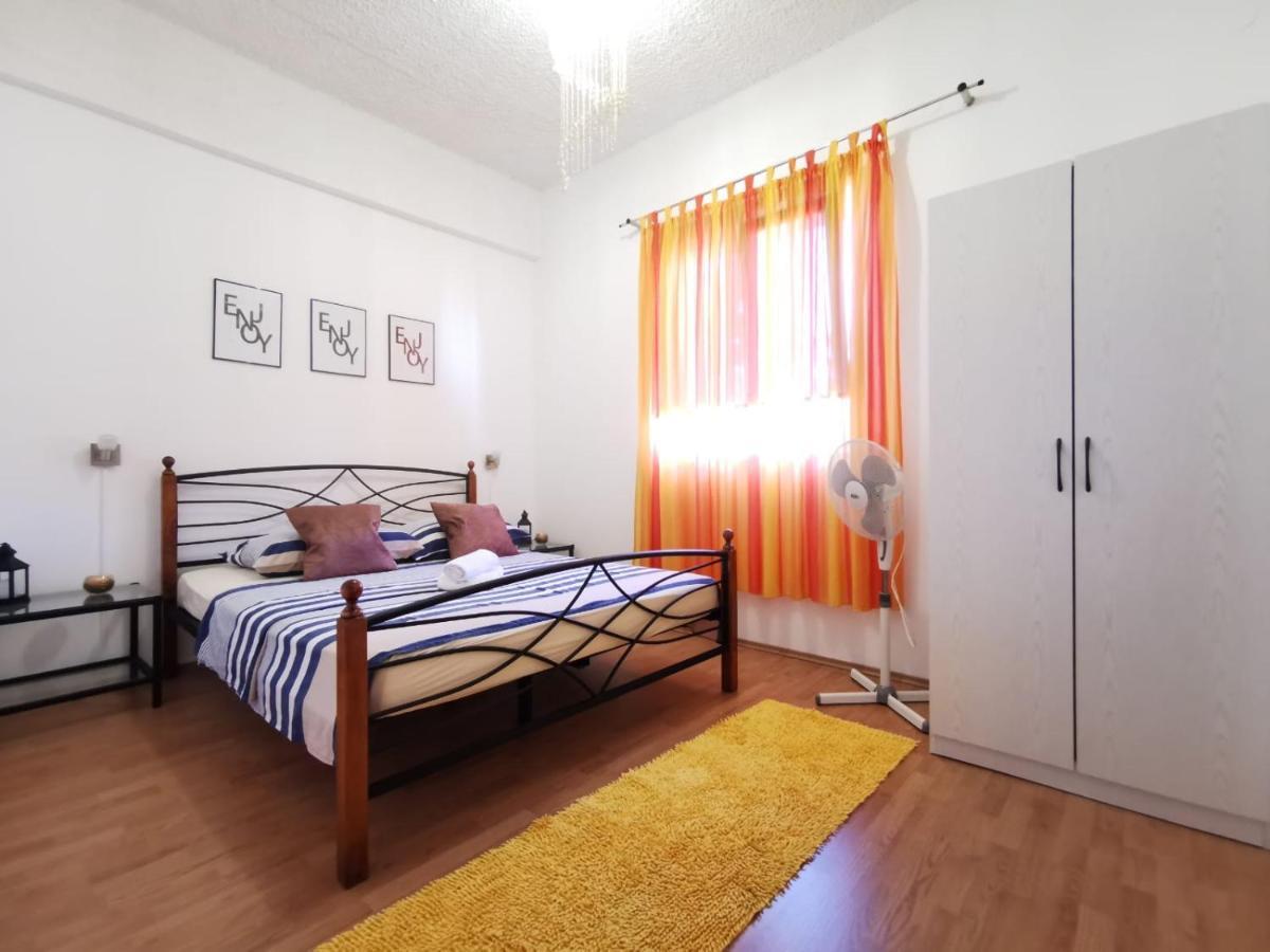 Priska Apartment Kaštela Extérieur photo