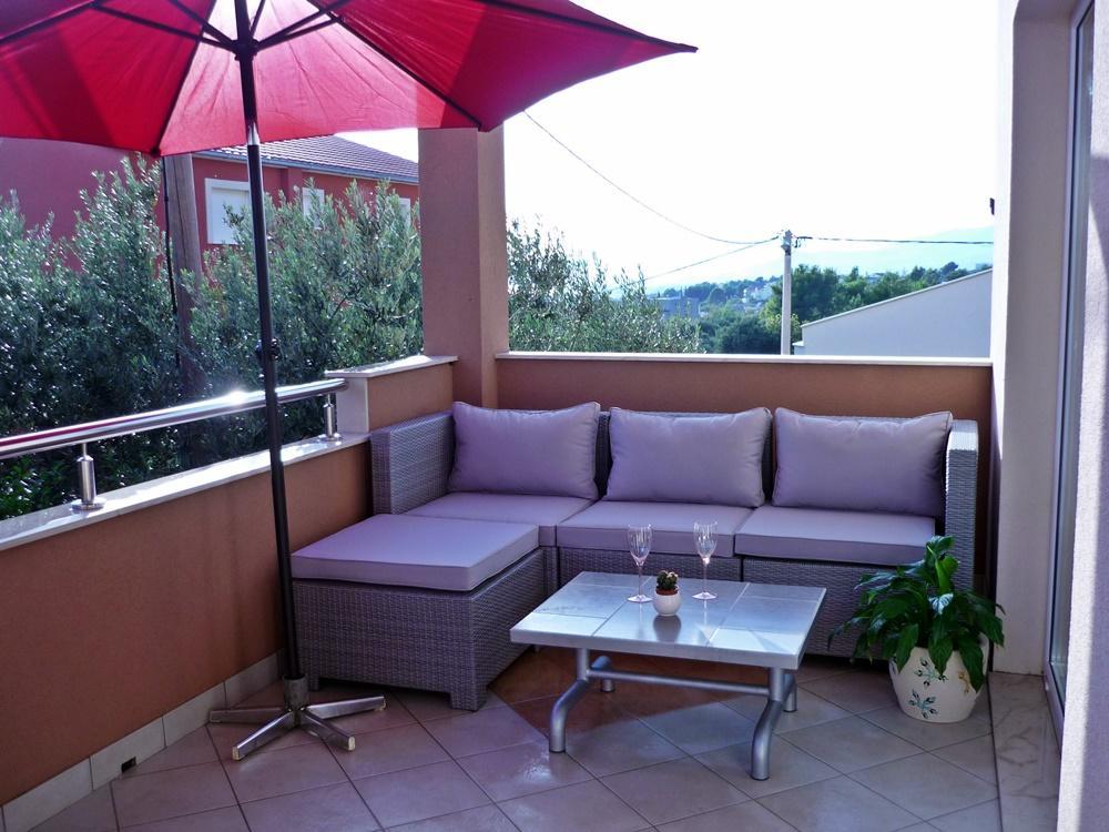 Priska Apartment Kaštela Extérieur photo